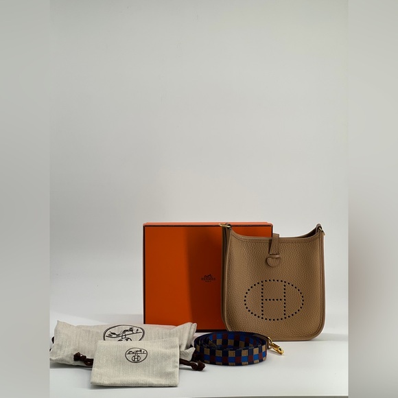 Hermes Taurillon Clemence Evelyne TPM Shoulder Bag Beige - Picture 2 of 11